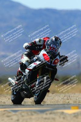 media/Mar-20-2025-Racers Edge (Thu) [[0731d8e3a1]]/2-B Group/Session 4 (Turns 16 and 17 Exit)/